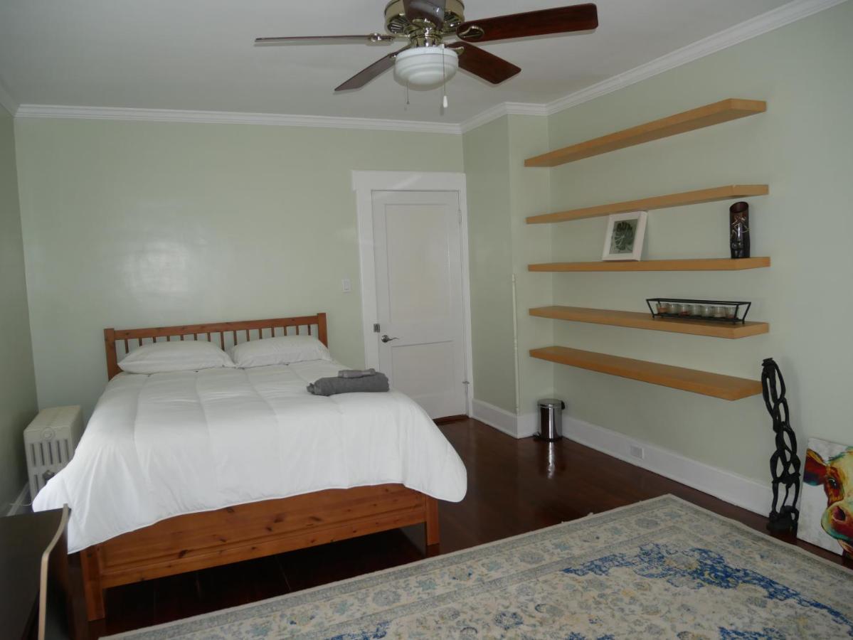 Arrivals & Departures Bed & Breakfast Elizabeth Bagian luar foto